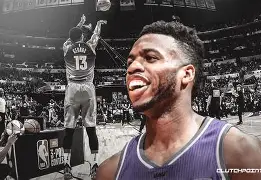 开云娱乐-转折点！萨克拉门托国王回应争议，亚冠赛前攻防权衡，气氛紧张，年轻球员得到机会(萨克拉门托国王主场球馆)